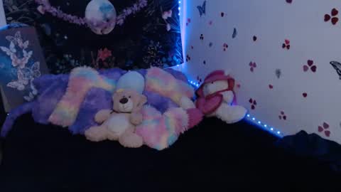 Snapshot of april_l6 chatting on October 2025 11:46:01 PM april_l6 online show from October 2025 11:46:01 PM