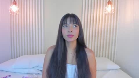 Snapshot of aprilalen chatting on January 2025 06:52:01 AM April online show from January 2025 06:52:01 AM