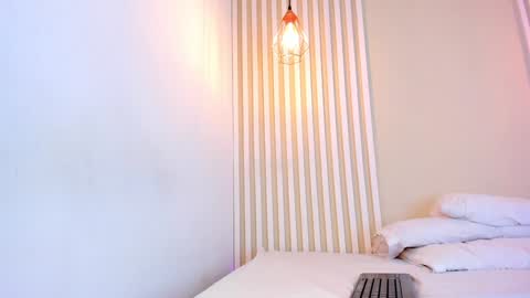 Snapshot of aprilalen chatting on January 2025 10:12:02 AM April online show from January 2025 10:12:02 AM