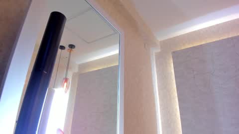 Snapshot of aprilalen chatting on February 2025 06:31:01 AM April online show from February 2025 06:31:01 AM