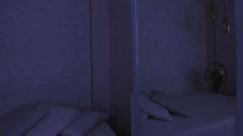 Snapshot of aprilalen chatting on March 2025 06:59:01 AM April online show from March 2025 06:59:01 AM