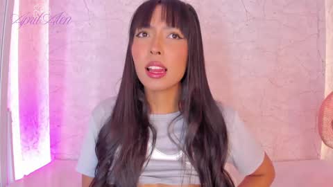 Snapshot of aprilalen chatting on October 2025 07:14:02 AM April online show from October 2025 07:14:02 AM