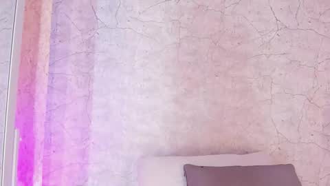 Snapshot of aprilalen chatting on February 2026 11:43:02 AM April online show from February 2026 11:43:02 AM