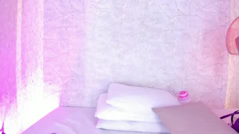 Snapshot of aprilalen chatting on May 2026 12:21:01 PM April online show from May 2026 12:21:01 PM