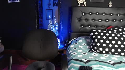 lucy online show from January 2025 02:32:02 AM