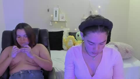 Snapshot of aprildubois_ chatting on May 2026 07:55:02 PM April online show from May 2026 07:55:02 PM