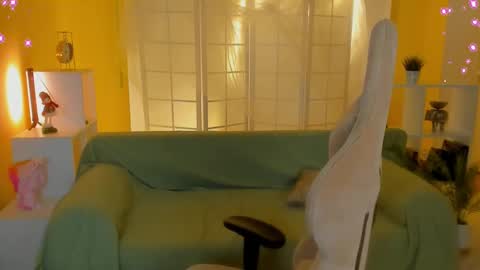 Snapshot of aprill_o_nill chatting on January 2025 01:21:01 PM aprill_o_nill online show from January 2025 01:21:01 PM