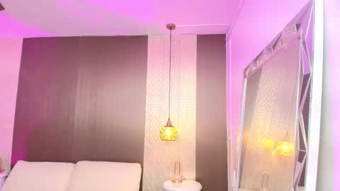 Snapshot of aprillross chatting on January 2026 11:37:01 AM aprillross online show from January 2026 11:37:01 AM