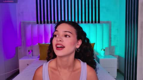 Snapshot of aprilrhodes_ chatting on October 2025 06:07:02 PM April Rhodes online show from October 2025 06:07:02 PM