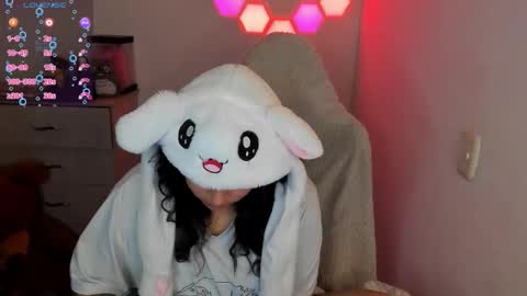 aqua emilly online show from February 2026 10:26:02 PM