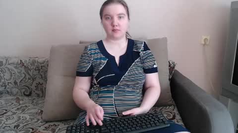 Josefin online show from April 2026 04:01:01 AM