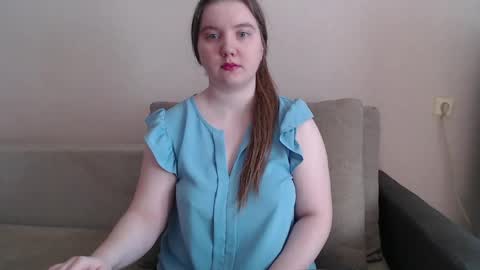 Josefin online show from April 2026 04:18:02 AM
