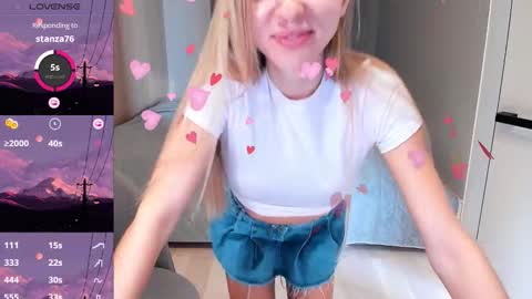 Snapshot of aquilaris chatting on November 2025 11:32:02 AM aquilaris online show from November 2025 11:32:02 AM