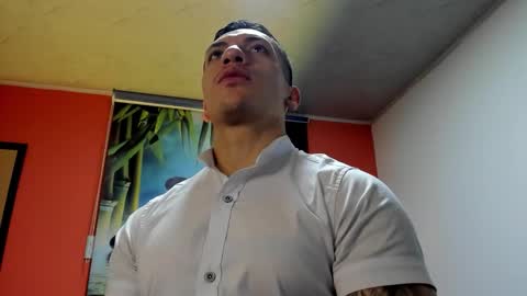 Jonathan online show from November 2025 05:33:01 PM