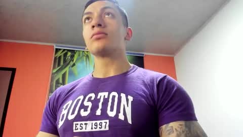 Jonathan online show from November 2025 02:43:02 PM