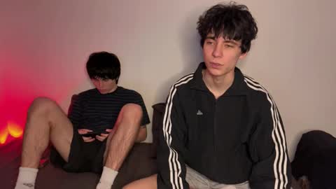 Snapshot of ar1zze chatting on January 2026 08:56:01 PM zik and kris online show from January 2026 08:56:01 PM