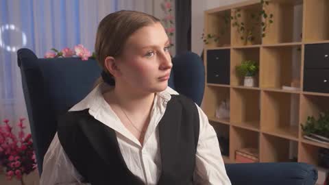 Snapshot of aracelieovaldi chatting on December 2025 04:10:01 AM Valentina online show from December 2025 04:10:01 AM