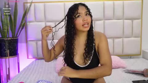   online show from December 2025 05:03:01 AM