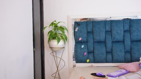 Snapshot of aradia_01 chatting on April 2026 06:03:02 AM online show from April 2026 06:03:02 AM