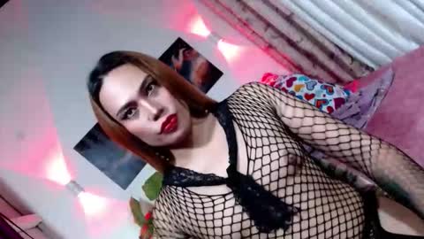 Snapshot of arahsexybitch chatting on April 2026 05:17:01 PM arahsexybitch online show from April 2026 05:17:01 PM