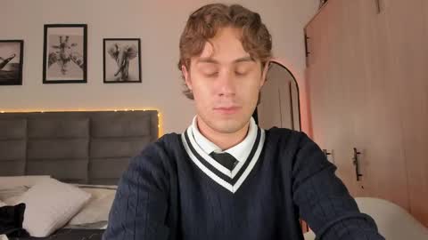 Archie online show from April 2026 08:57:02 PM