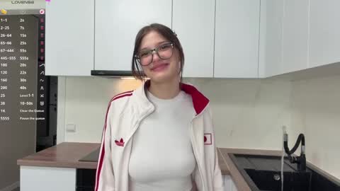 Caroline online show from April 2026 02:00:01 PM