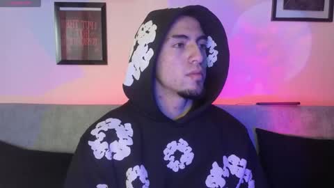 Mateo online show from December 2025 05:38:02 AM