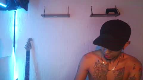 Snapshot of aress_1 chatting on October 2025 03:05:01 AM Ares online show from October 2025 03:05:01 AM