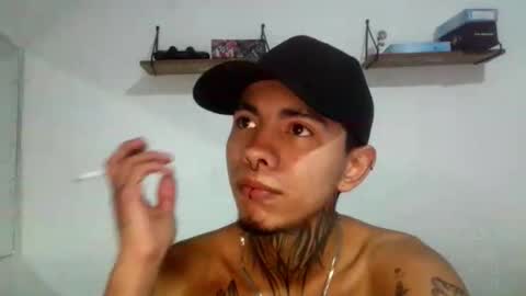 Snapshot of aress_1 chatting on November 2025 08:37:01 AM Ares online show from November 2025 08:37:01 AM