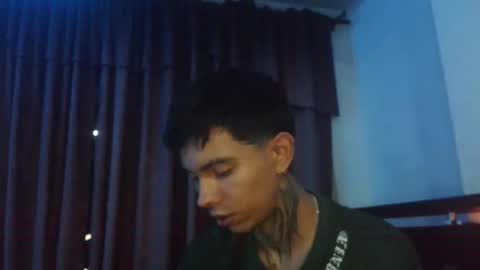 Snapshot of aress_1 chatting on December 2025 04:29:02 AM Ares online show from December 2025 04:29:02 AM