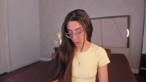 Ari Wilde online show from May 2026 02:00:01 PM