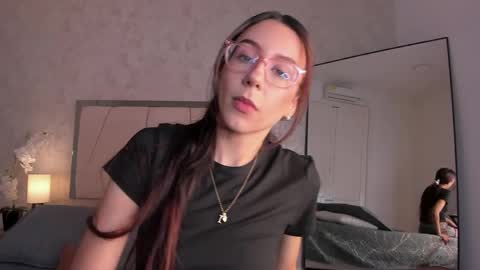 Ari Wilde online show from May 2026 12:02:01 PM
