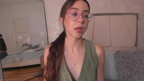 Ari Wilde online show from May 2026 11:29:01 AM