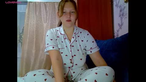 Snapshot of aria__dark chatting on September 2025 10:34:02 PM Aria online show from September 2025 10:34:02 PM