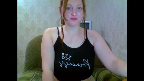 Snapshot of aria__dark chatting on November 2025 08:40:01 PM Aria online show from November 2025 08:40:01 PM