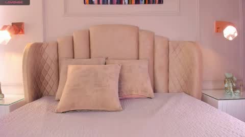 Aria  online show from January 2025 02:43:02 AM