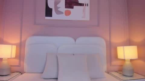 Aria  online show from December 2025 01:02:02 AM