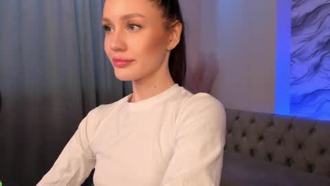 aria_mila online show from May 2026 05:46:01 AM