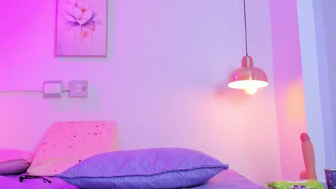 aria_millers1 online show from April 2026 01:41:02 PM