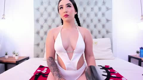 Snapshot of aria_paul chatting on January 2025 10:51:02 AM aria online show from January 2025 10:51:02 AM