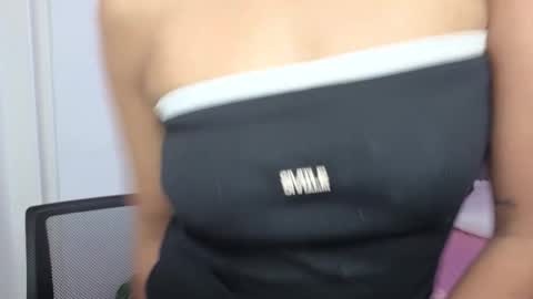 Snapshot of aria_russo chatting on February 2026 03:22:01 PM Aria online show from February 2026 03:22:01 PM