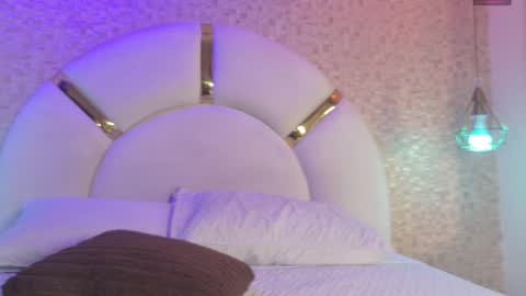 Snapshot of aria_sm chatting on November 2025 07:13:02 PM aria_sm online show from November 2025 07:13:02 PM