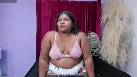 aria_velvett online show from July 2026 12:41:01 PM