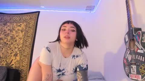 Aria and Orien online show from June 2026 04:28:01 PM