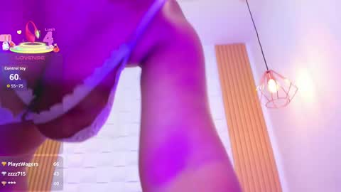 Snapshot of ariabelle1 chatting on September 2025 07:05:01 PM AriaBelle1 online show from September 2025 07:05:01 PM