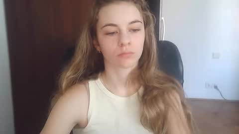 AriaCreazy online show from June 2026 07:13:01 AM