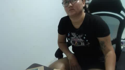 ...Ariana... online show from September 2025 05:25:02 PM