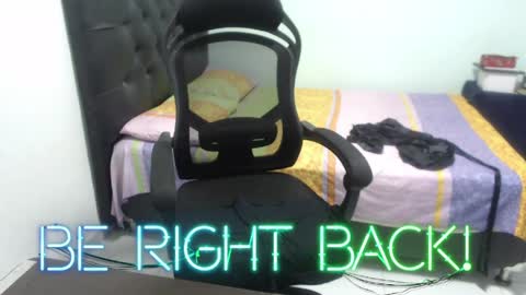 ...Ariana... online show from April 2026 06:01:02 PM