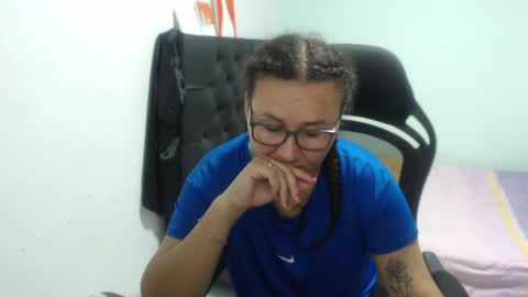 ...Ariana... online show from April 2026 05:10:02 PM