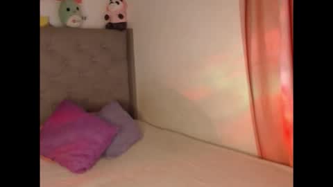 Snapshot of ariadna_martin chatting on November 2025 05:07:01 AM Ari online show from November 2025 05:07:01 AM